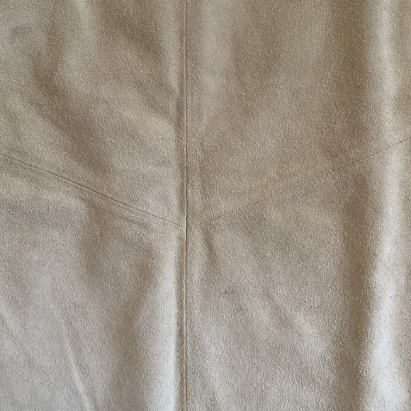 Vintage Banana Republic suede skirt - Picture 8 of 8